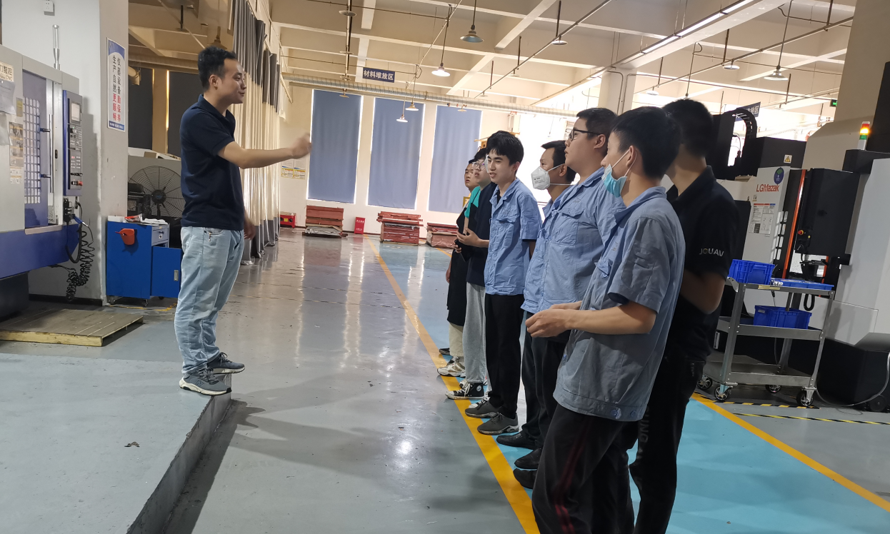 双流区某精密加工车间现场